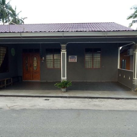 Aiman Homestay Marang Exteriér fotografie